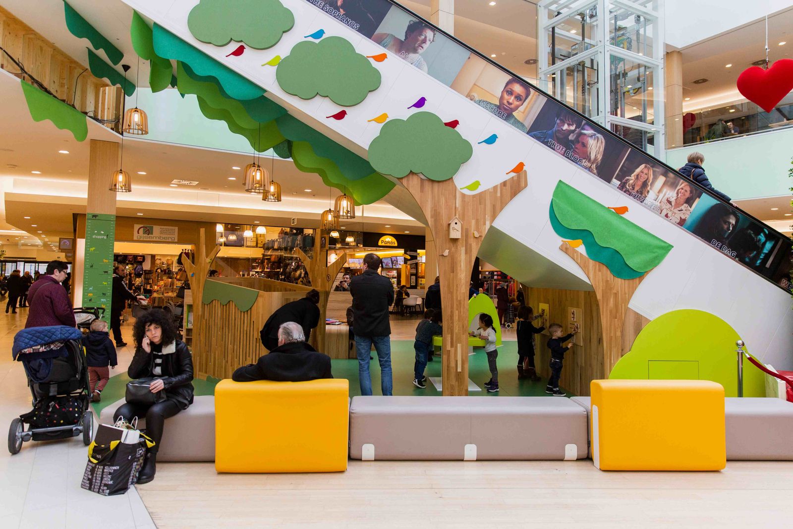 play & relax shopping 1 Genk